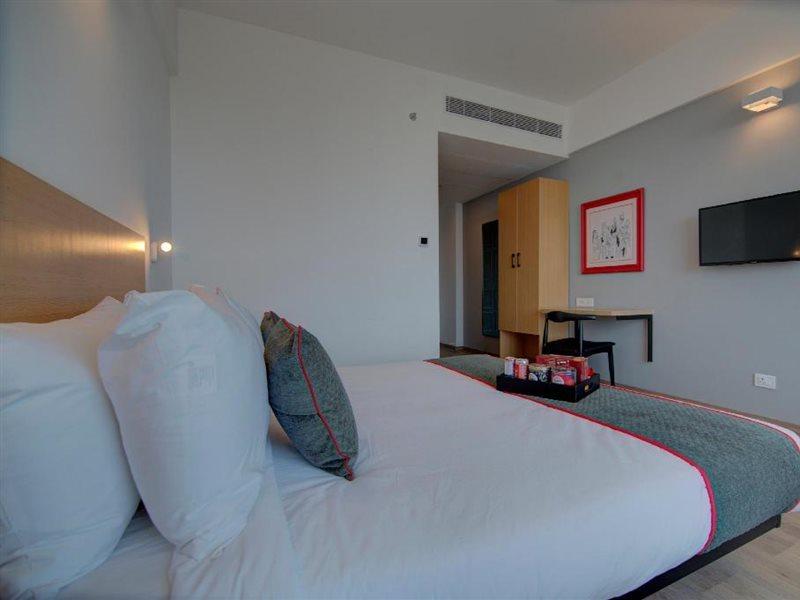 Townhouse Sector 49 Near Logix City Centre نويدا المظهر الخارجي الصورة