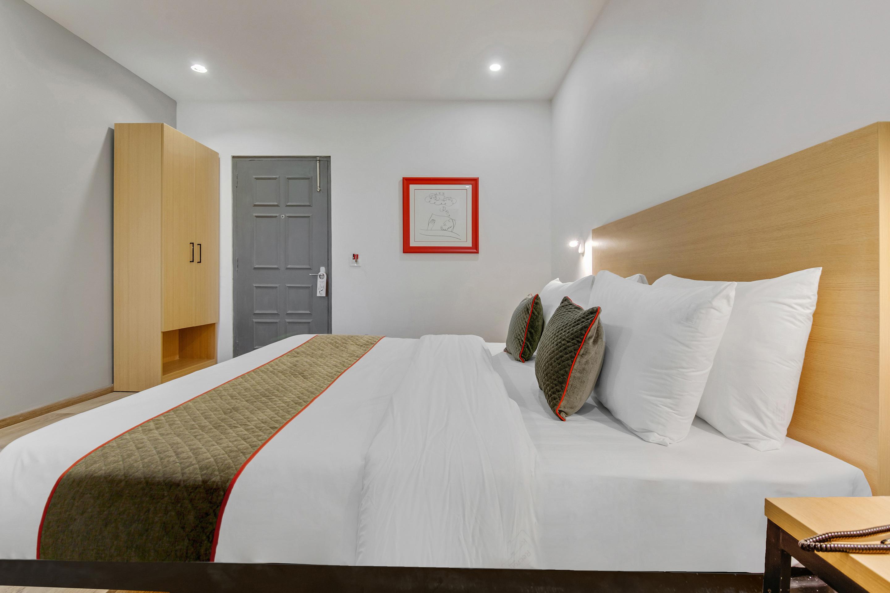 Townhouse Sector 49 Near Logix City Centre نويدا المظهر الخارجي الصورة