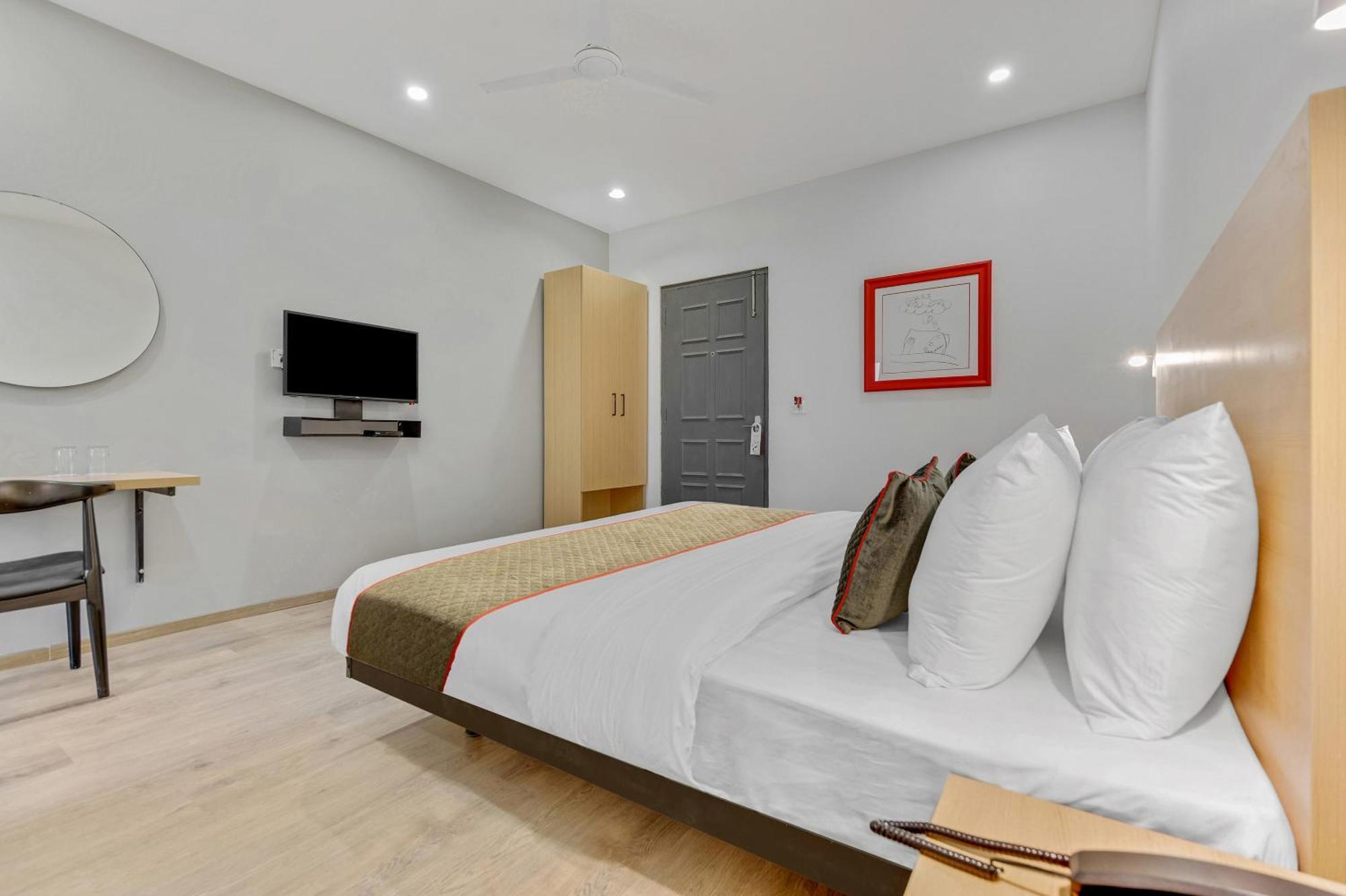 Townhouse Sector 49 Near Logix City Centre نويدا المظهر الخارجي الصورة