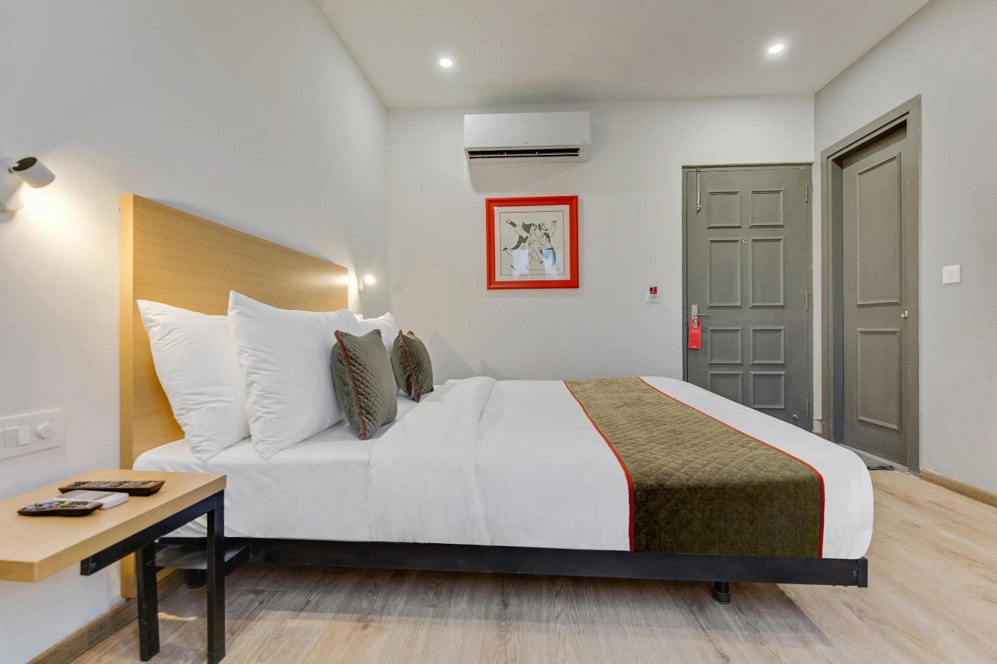 Townhouse Sector 49 Near Logix City Centre نويدا المظهر الخارجي الصورة