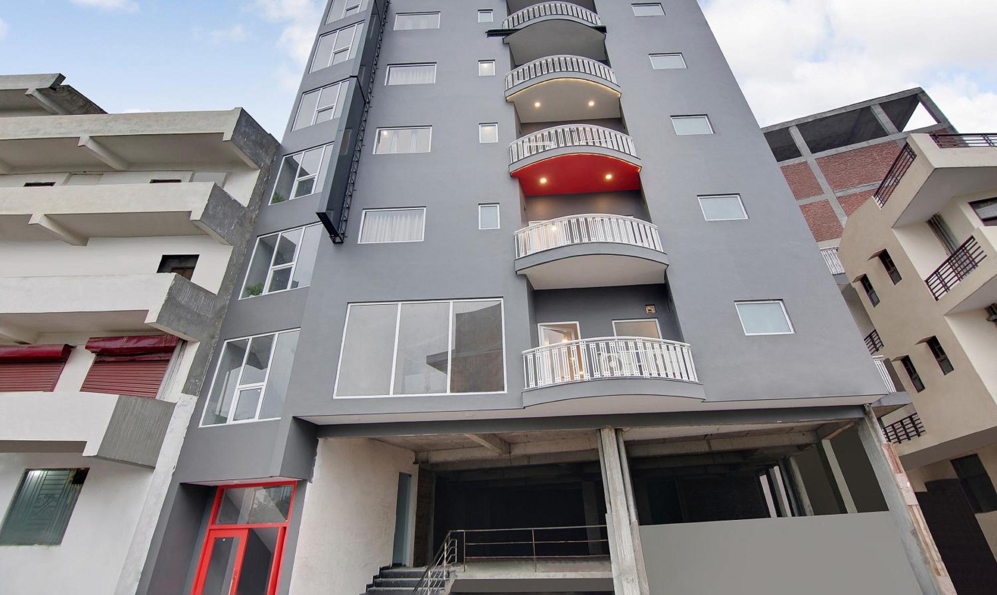 Townhouse Sector 49 Near Logix City Centre نويدا المظهر الخارجي الصورة