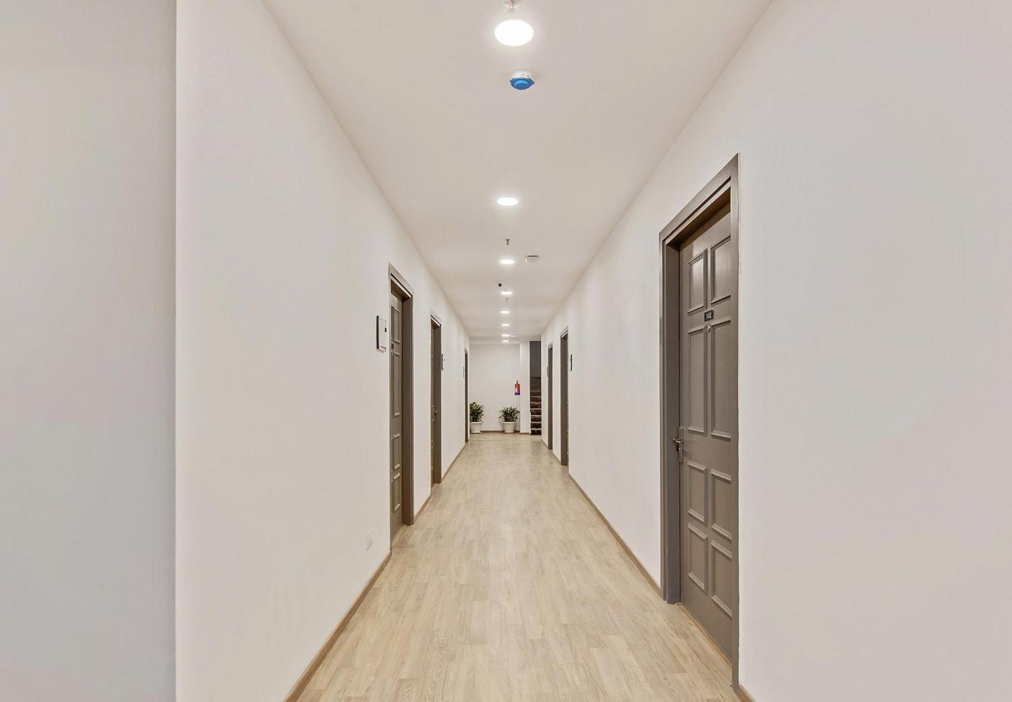 Townhouse Sector 49 Near Logix City Centre نويدا المظهر الخارجي الصورة