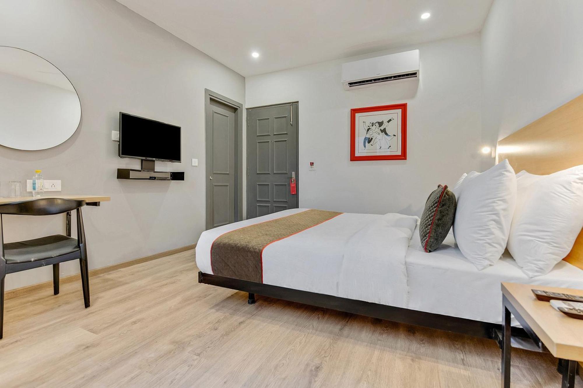 Townhouse Sector 49 Near Logix City Centre نويدا المظهر الخارجي الصورة