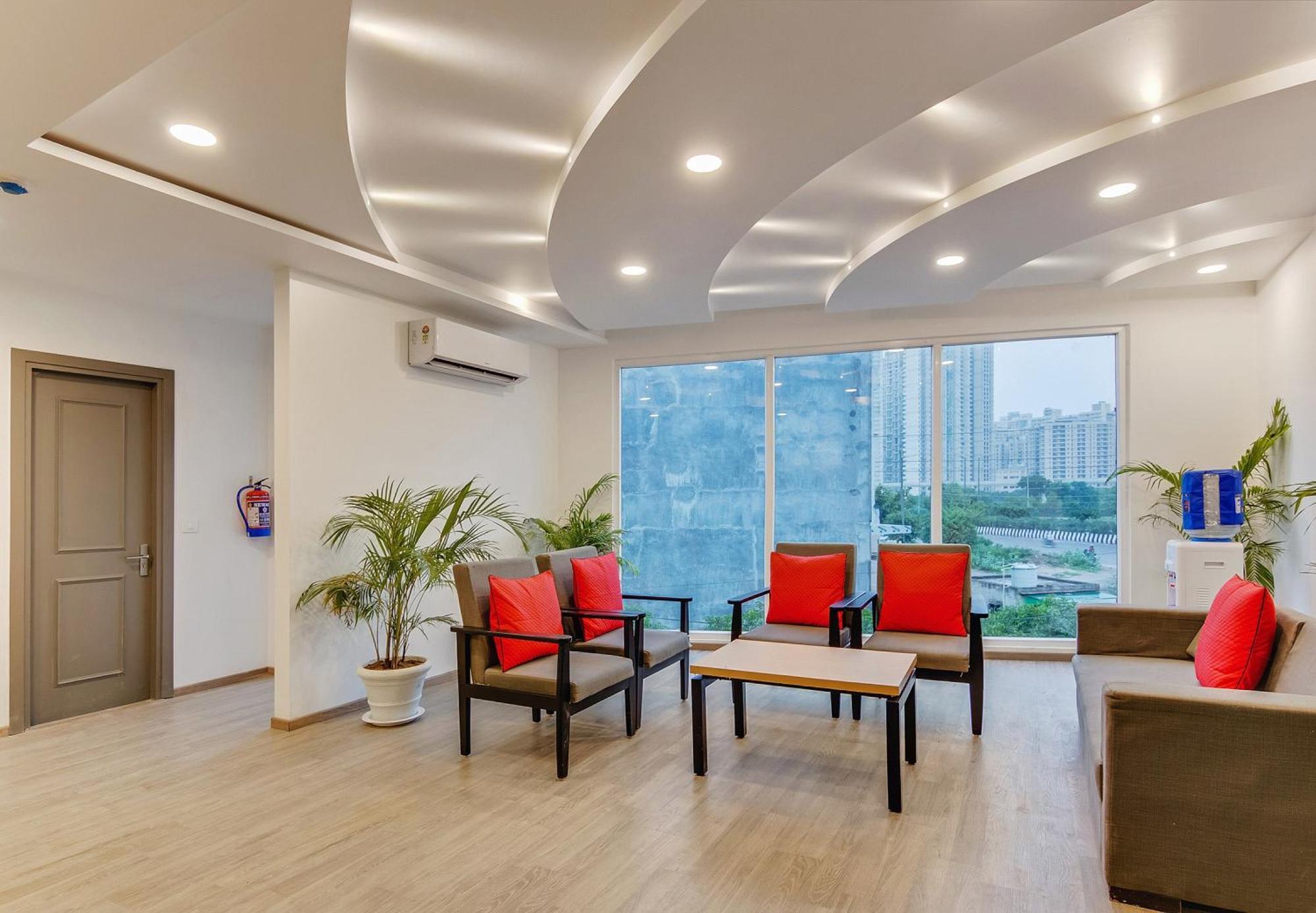 Townhouse Sector 49 Near Logix City Centre نويدا المظهر الخارجي الصورة